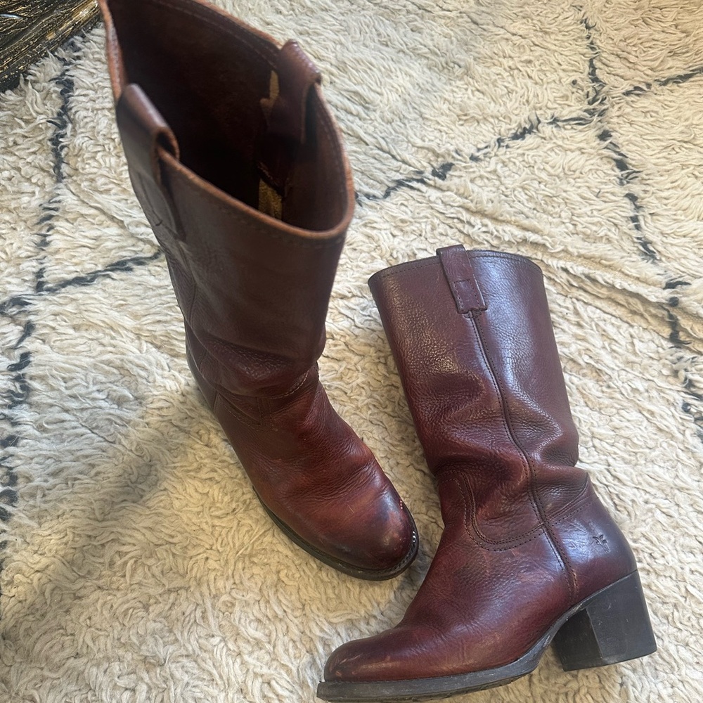Frye Campus Boots!